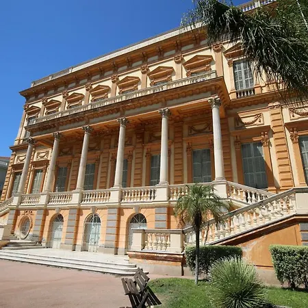 Le Palais Des Phoceens